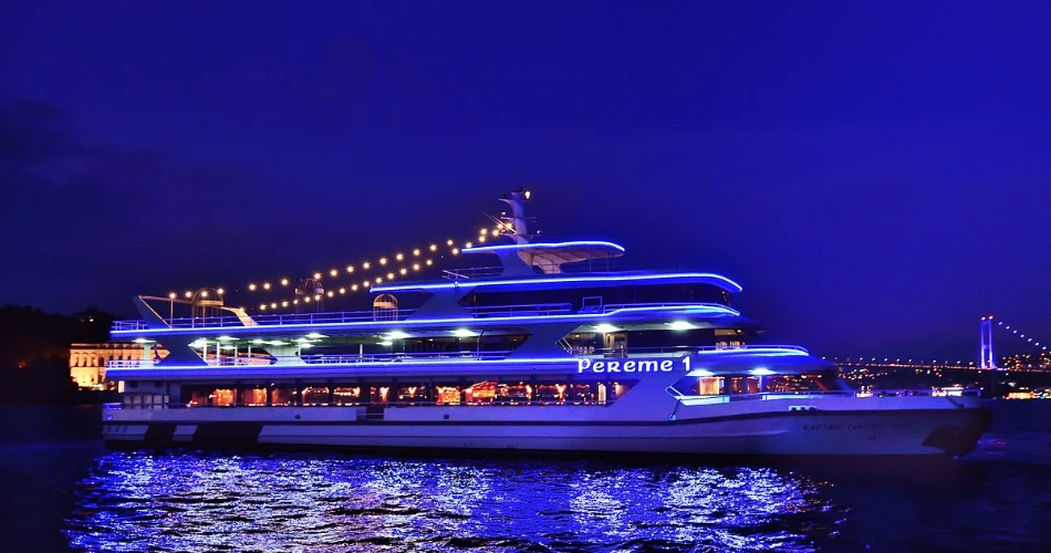 Bosphorus Dinner Cruises in Istanbul