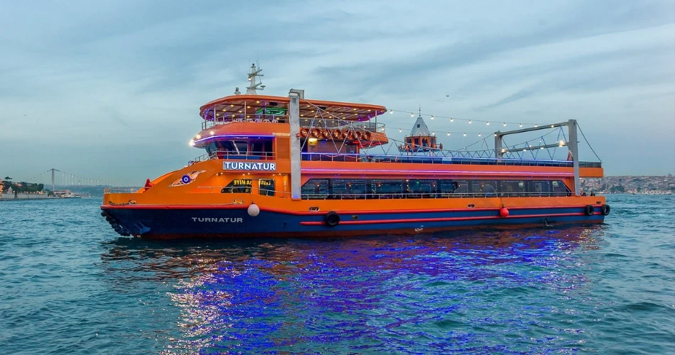 Bosphorus Dinner Cruises in Istanbul