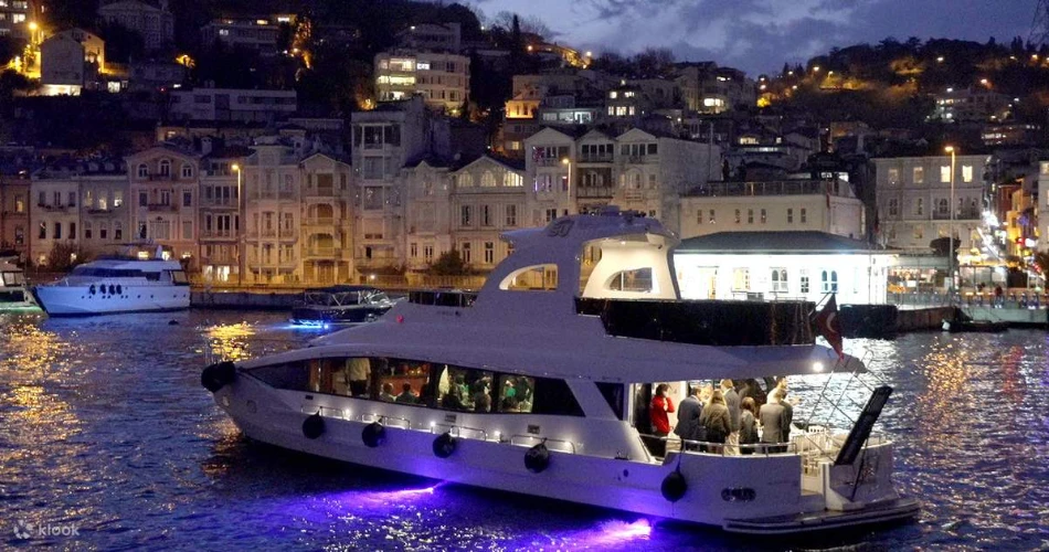 Bosphorus Dinner Cruises in Istanbul