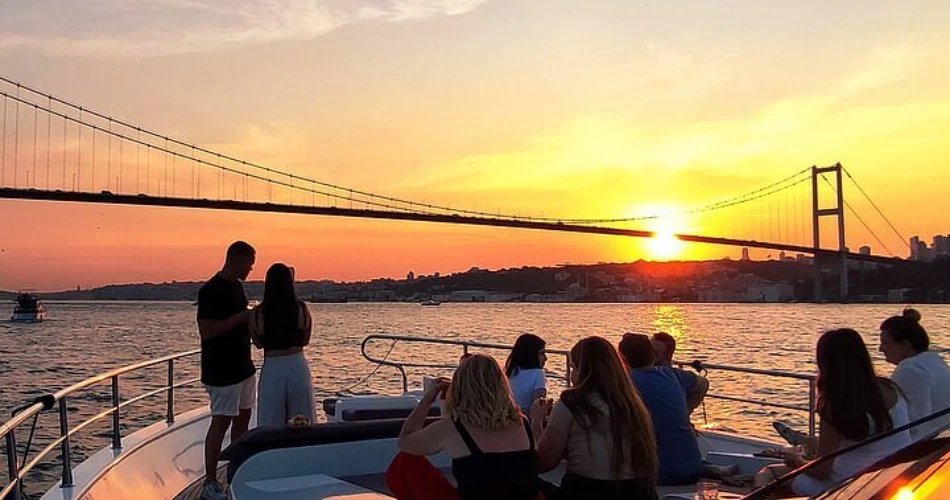 Bosphorus Dinner Cruises in Istanbul